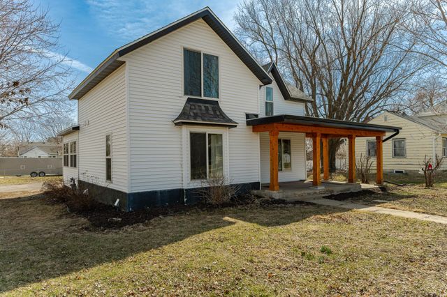 208 3rd Avenue NW, Kasson, MN 55944