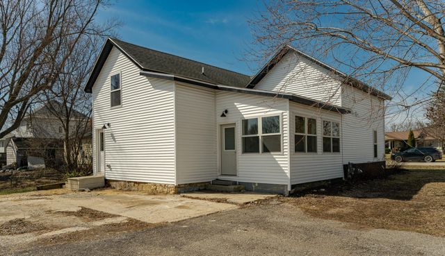 208 3rd Avenue NW, Kasson, MN 55944