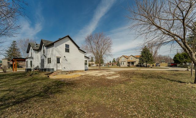 208 3rd Avenue NW, Kasson, MN 55944