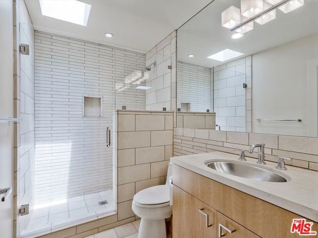 2340 Jupiter Drive, Los Angeles, CA 90046