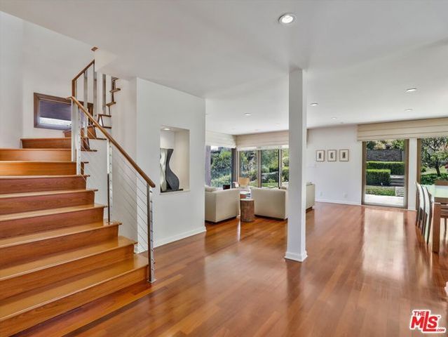 2340 Jupiter Drive, Los Angeles, CA 90046
