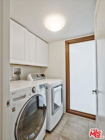 2340 Jupiter Drive, Los Angeles, CA 90046