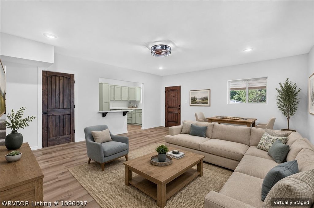 1803 Parkview Drive 1803 Parkview Drive