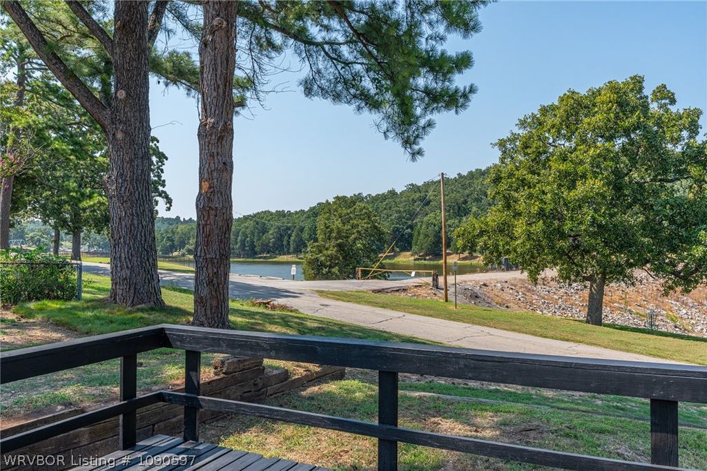 1803 Parkview Drive 1803 Parkview Drive