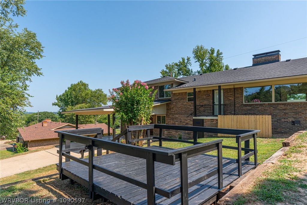 1803 Parkview Drive 1803 Parkview Drive