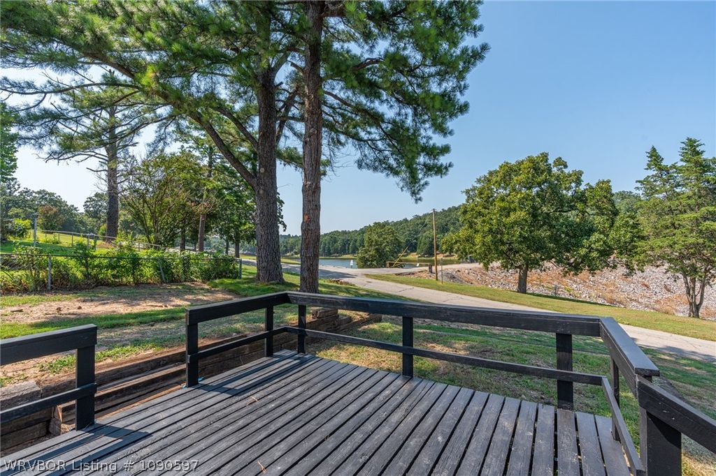 1803 Parkview Drive 1803 Parkview Drive