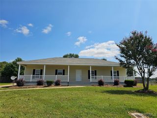 266 SCARLET OAK Court, Deatsville, AL 36022