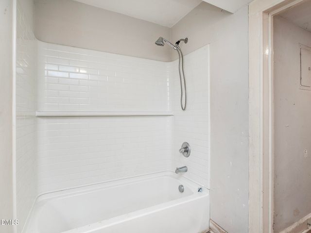 608 Oak Street, Burlington, NC 27215