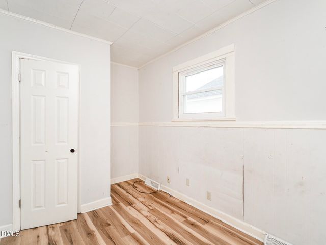 608 Oak Street, Burlington, NC 27215