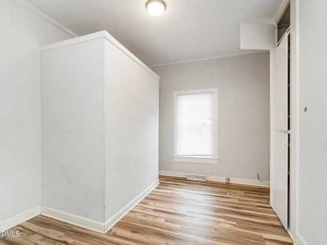 608 Oak Street, Burlington, NC 27215