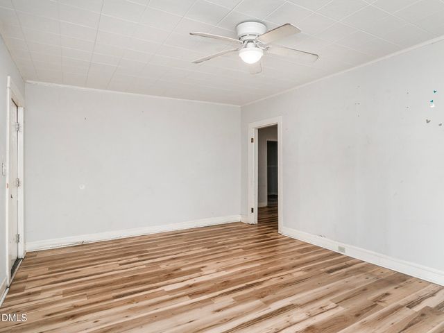 608 Oak Street, Burlington, NC 27215