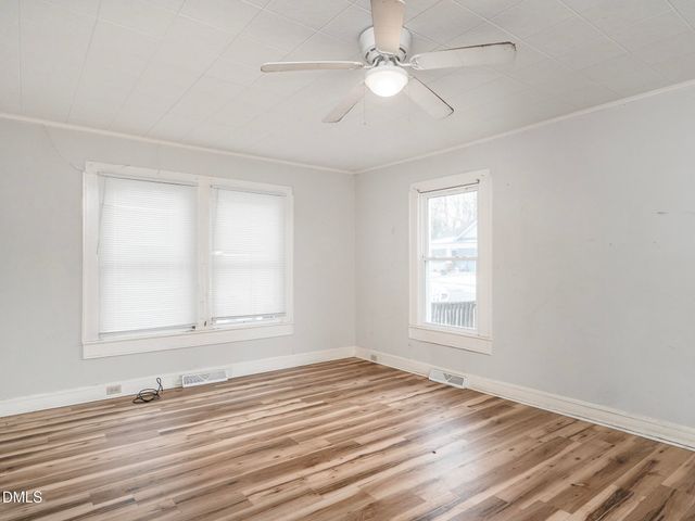 608 Oak Street, Burlington, NC 27215