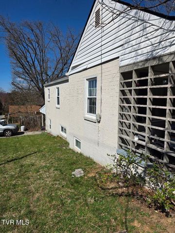 1358 Farragut Avenue, Kingsport, TN 37664