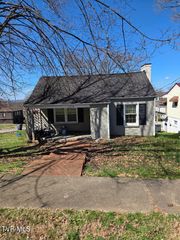 1358 Farragut Avenue, Kingsport, TN 37664