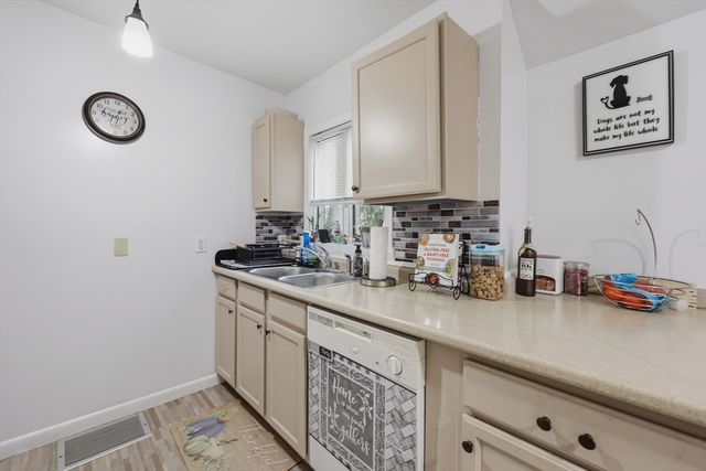 24 Hawley Avenue, Leominster, MA 01453