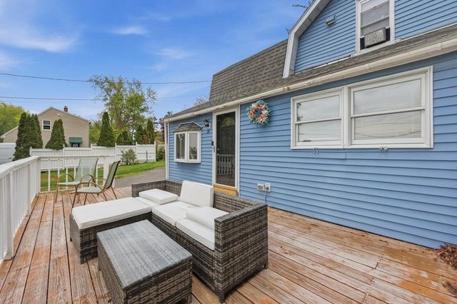 24 Hawley Avenue, Leominster, MA 01453