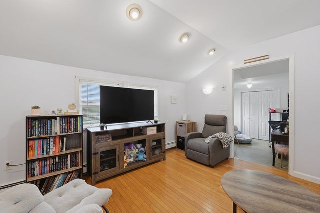 24 Hawley Avenue, Leominster, MA 01453