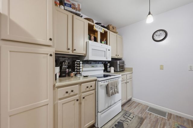 24 Hawley Avenue, Leominster, MA 01453