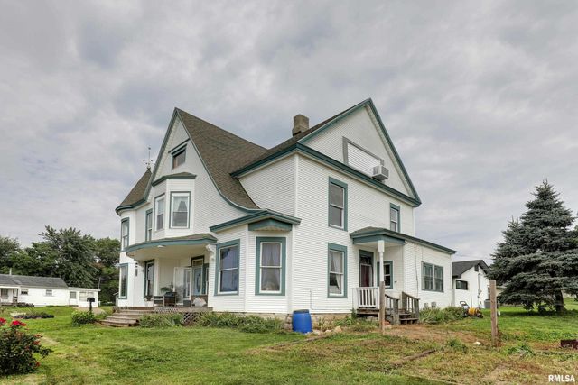 222 W NEW Street, Palmyra, MO 63461