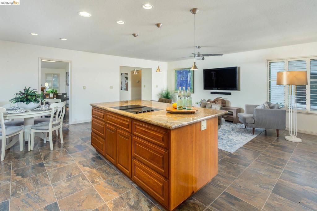 Image 24 of property listing at 3237 3237 Vera Cruz Dr, San Ramon, CA 94583