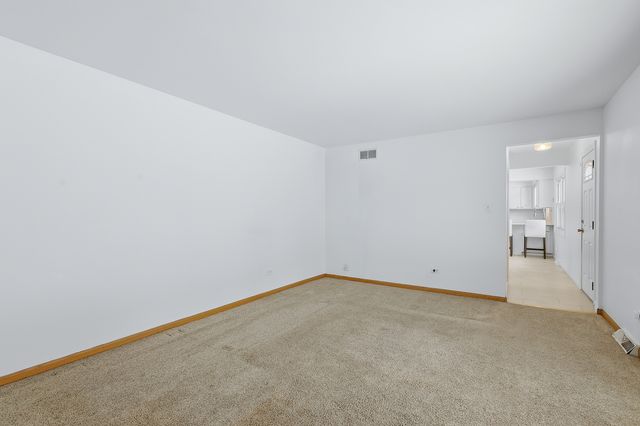 7209 Grant Street, Darien, IL 60561