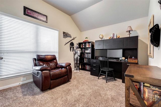 546 Green Meadows Drive, West Columbia, TX 77486