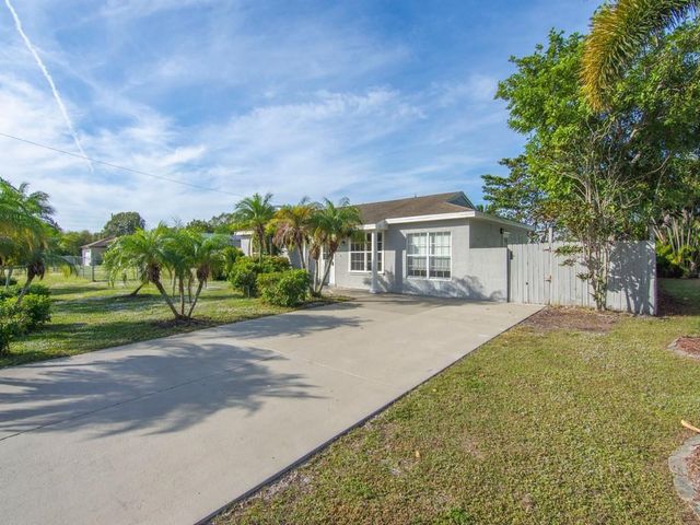 2375 16th Avenue, Vero Beach, FL 32962