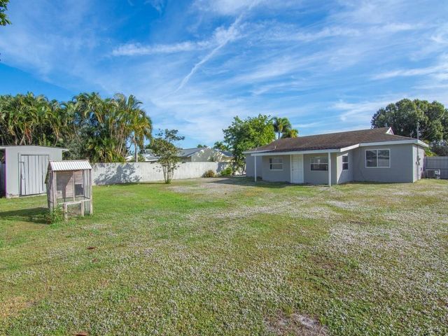 2375 16th Avenue, Vero Beach, FL 32962