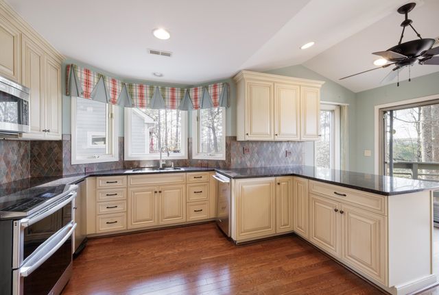 47 Gulf Stream Lane, Salem, SC 29676