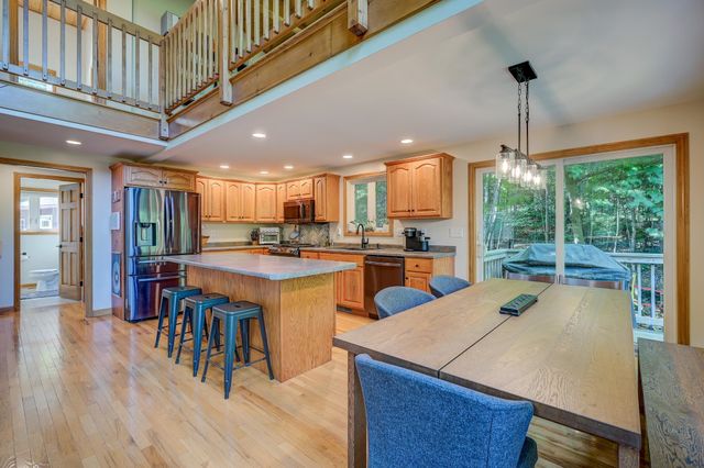 65 Garmish Road, Conway, NH 03818