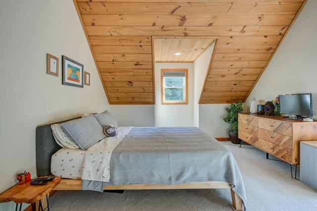 65 Garmish Road, Conway, NH 03818