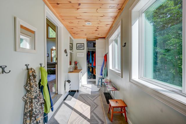 65 Garmish Road, Conway, NH 03818