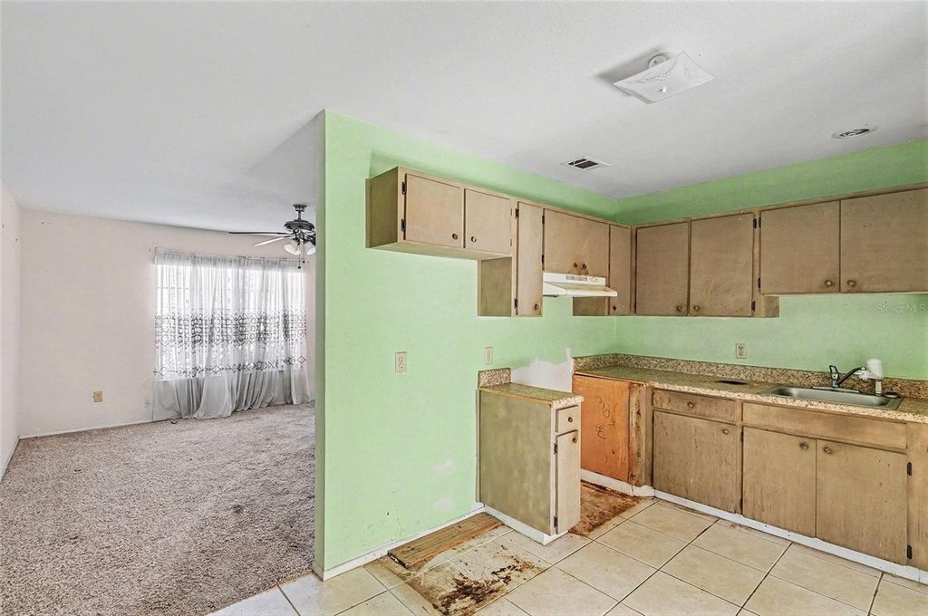 Image 7 of property listing at 1136 MINNET COURT NE, Palm Bay, FL 32905