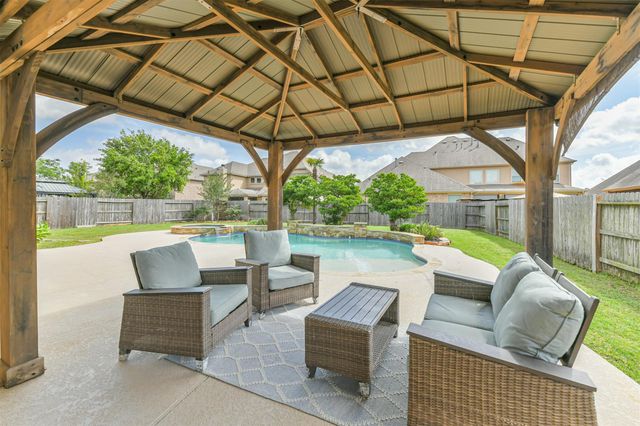 17108 Spirit Lake Lane, Houston, TX 77044