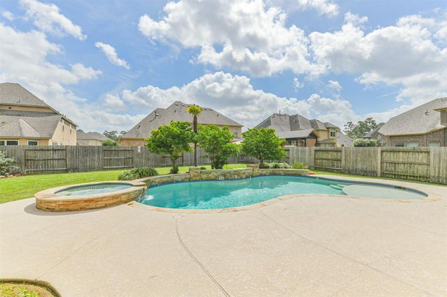 17108 Spirit Lake Lane, Houston, TX 77044