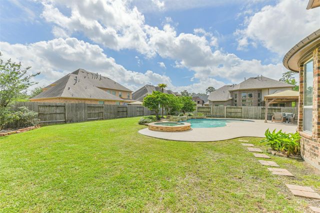 17108 Spirit Lake Lane, Houston, TX 77044