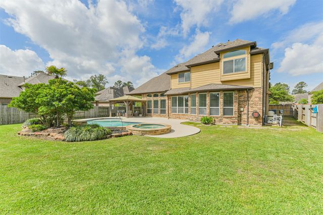 17108 Spirit Lake Lane, Houston, TX 77044