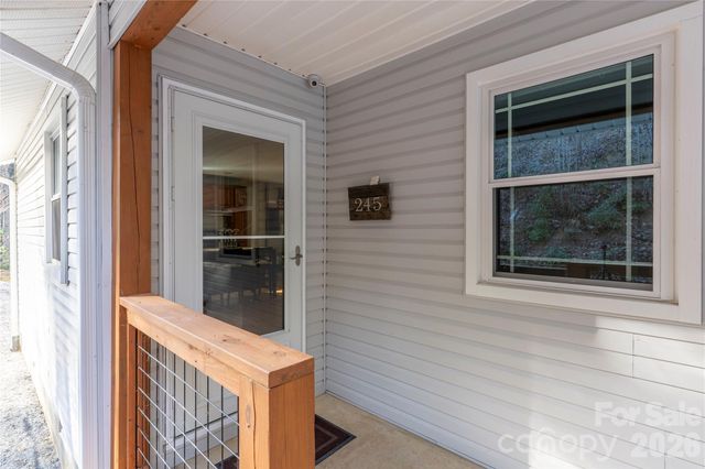 245 Tip Field Road, Brevard, NC 28712