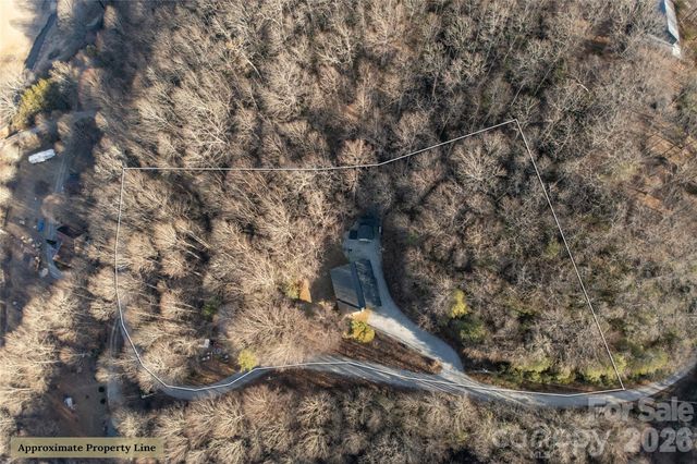 245 Tip Field Road, Brevard, NC 28712