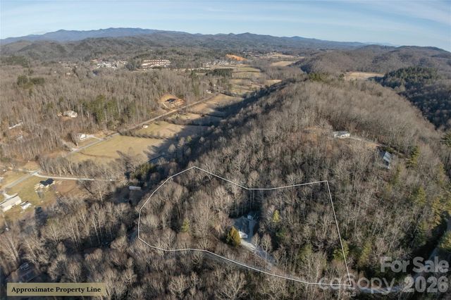245 Tip Field Road, Brevard, NC 28712