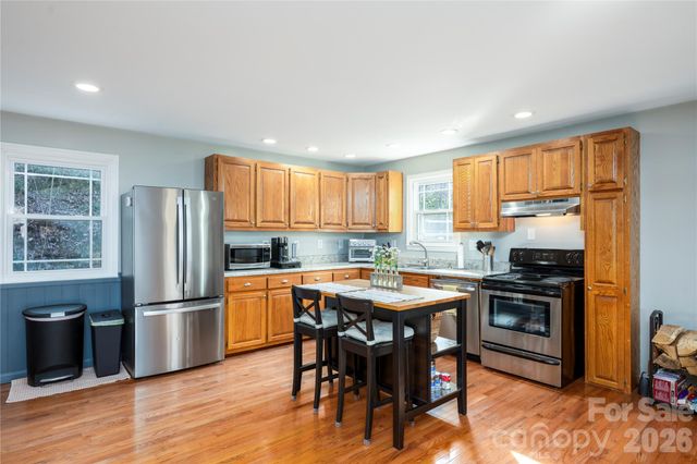 245 Tip Field Road, Brevard, NC 28712