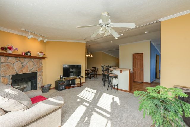 698 Princewood, Manteno, IL 60950