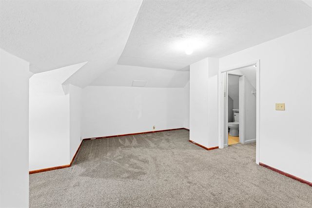 833 S 9th, Salina, KS 67401