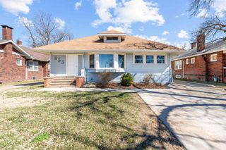 833 S 9th, Salina, KS 67401