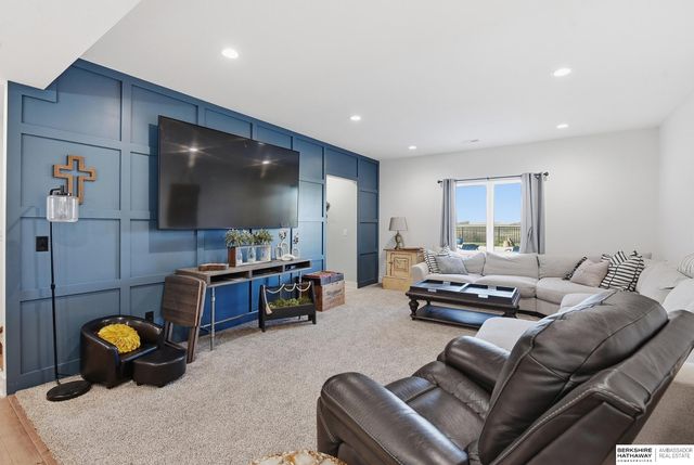 15499 County Road P10, Blair, NE 68008
