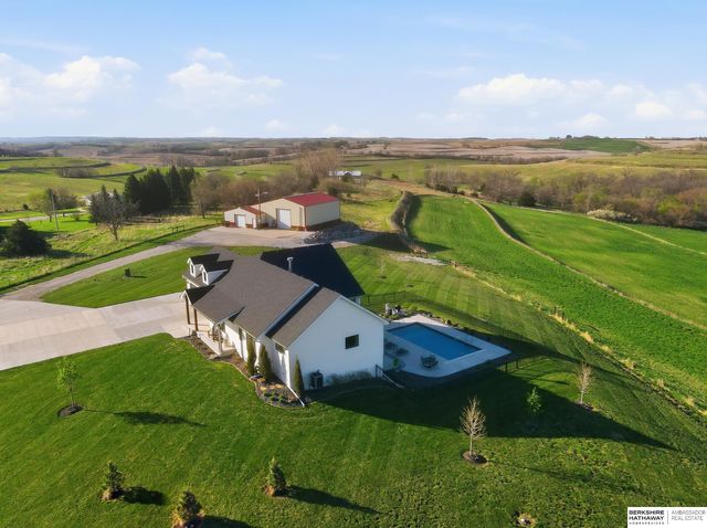 15499 County Road P10, Blair, NE 68008
