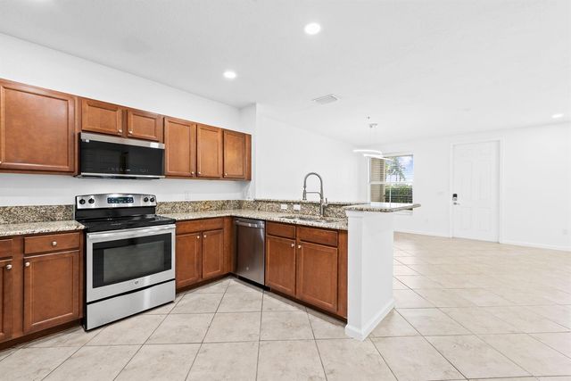 4750 Monarch Way, Coconut Creek, FL 33073