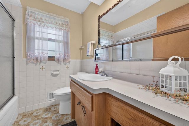 8916 S 84th STREET, Franklin, WI 53132