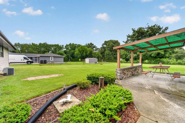 8916 S 84th STREET, Franklin, WI 53132