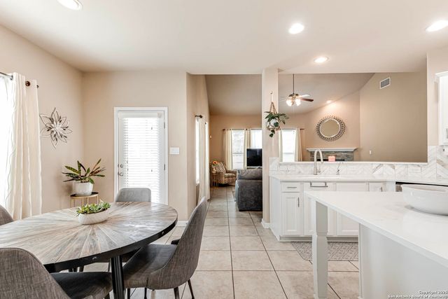 24735 Buck Crk, San Antonio, TX 78255